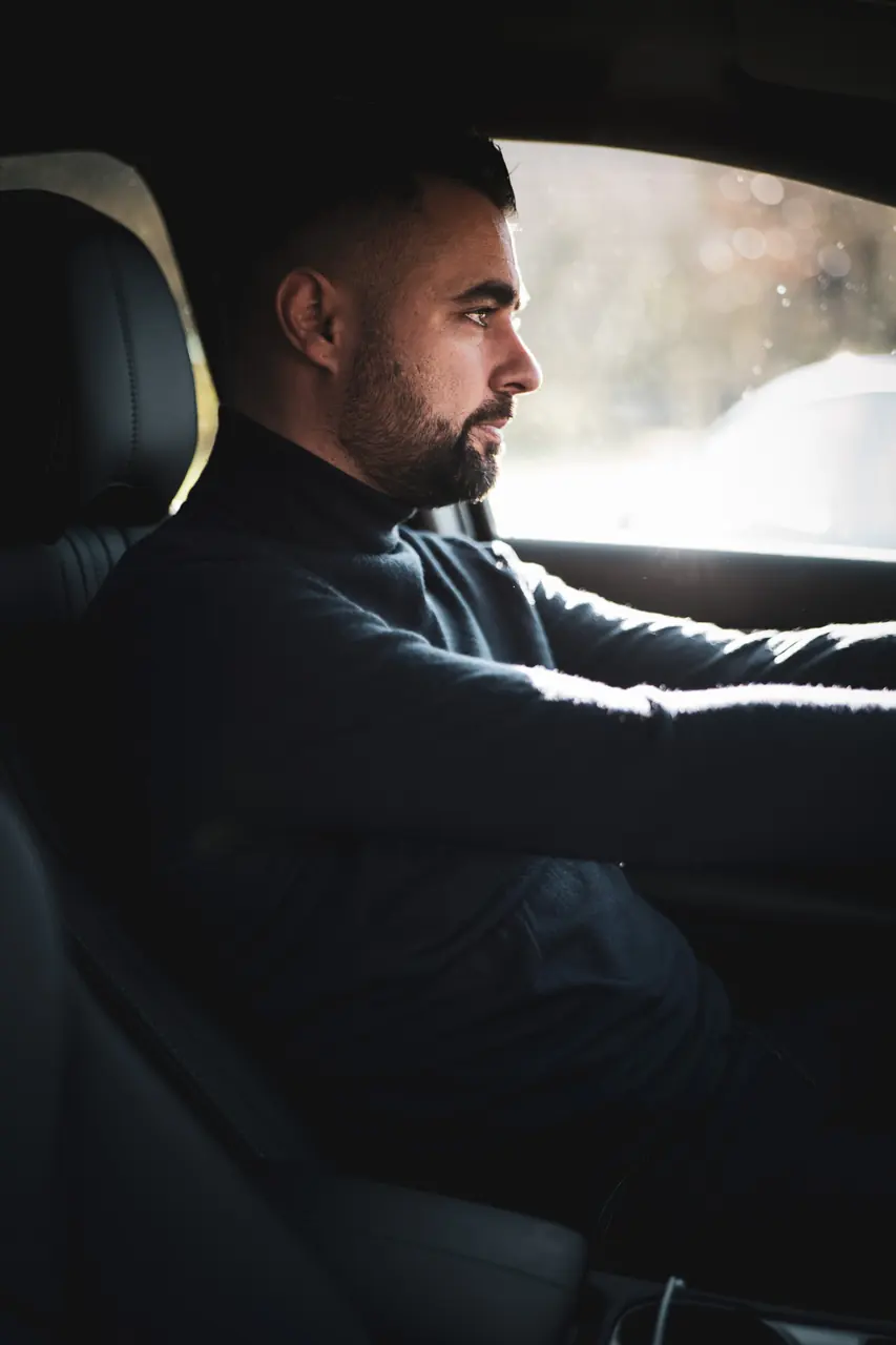 Tournage vidéo en voiture pour un Reel